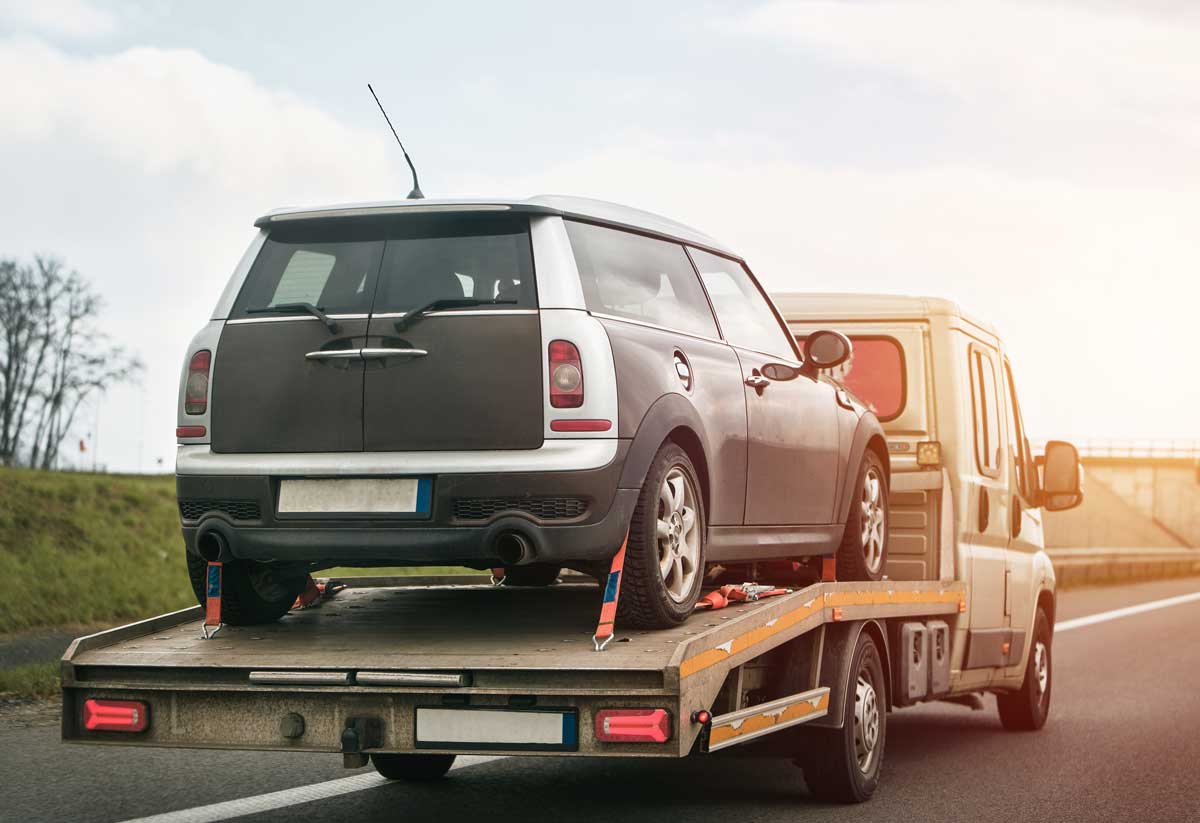 Who Offers the Most Convenient Car Removal Austral Service